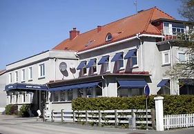 Port Hotel