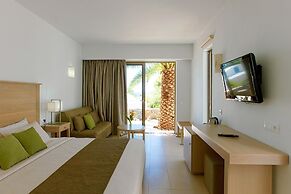 Kakkos Beach Hotel - Adults Only