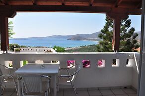 Castri Village Hotel