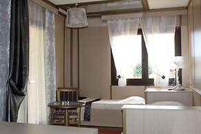 Arxhontiko Chris & Eve