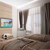 Arxhontiko Chris & Eve