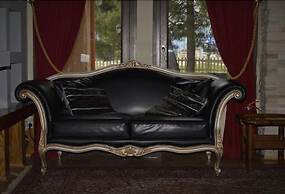 Arxhontiko Chris & Eve