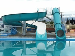 Arxhontiko Chris & Eve