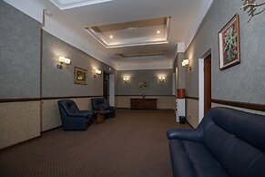 U Zolotykh Vorot Hotel