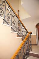 U Zolotykh Vorot Hotel