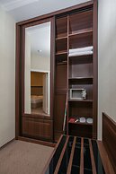 U Zolotykh Vorot Hotel