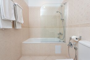 U Zolotykh Vorot Hotel