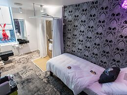 ibis Styles Lausanne Center Mad House