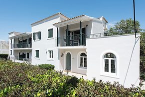 Balaris Apartments