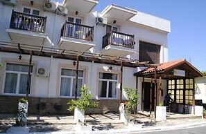 Anthousa Hotel