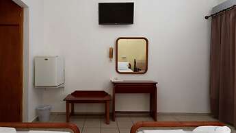 Kardamili Beach Hotel