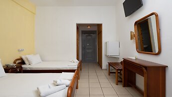 Kardamili Beach Hotel