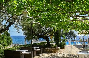 Kardamili Beach Hotel