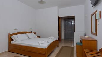 Kardamili Beach Hotel