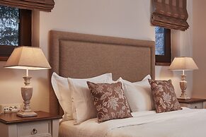 Nefeles Mainalon Luxury Residences & Lounge