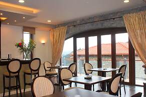 Nefeles Mainalon Luxury Residences & Lounge