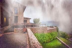 Pliadon Gi Mountain Resort & Spa