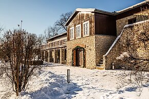 Dwór w Tomaszowicach