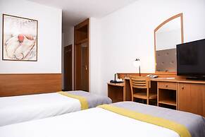 Dwór w Tomaszowicach