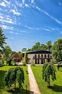 Dwór w Tomaszowicach