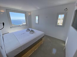 Flaskos Suites