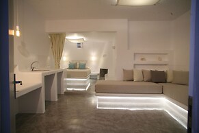 Flaskos Suites
