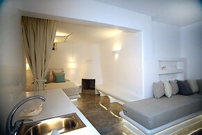 Flaskos Suites