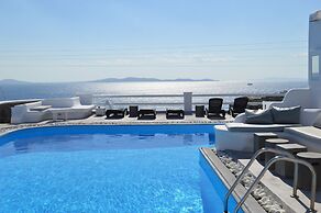 Flaskos Suites