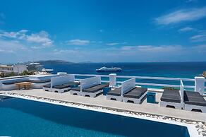 Flaskos Luxury Suites