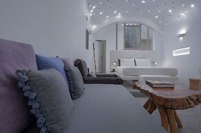 Flaskos Luxury Suites