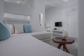 Flaskos Luxury Suites