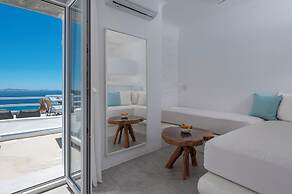 Flaskos Luxury Suites