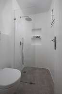 Flaskos Luxury Suites