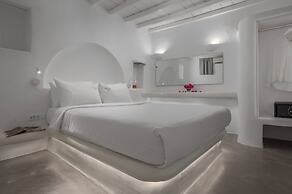Flaskos Luxury Suites