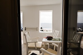 Flaskos Suites