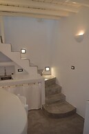 Flaskos Suites