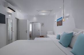 Flaskos Luxury Suites