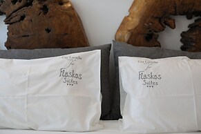 Flaskos Suites
