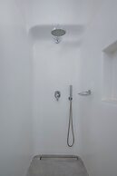Flaskos Luxury Suites