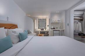 Flaskos Luxury Suites
