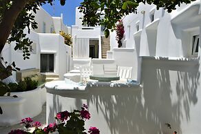 Flaskos Suites