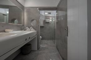Flaskos Luxury Suites