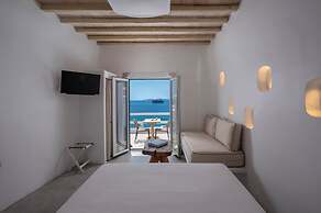 Flaskos Luxury Suites
