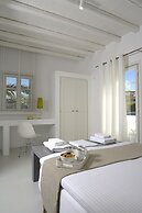 Kapetan Tasos Suites