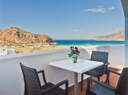 Montemar Studios & Apartments