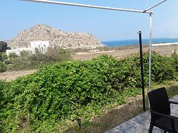 Montemar Studios & Apartments