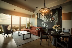 In The Sky - Sky Tower Apartments