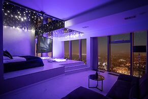 In The Sky - Sky Tower Apartments