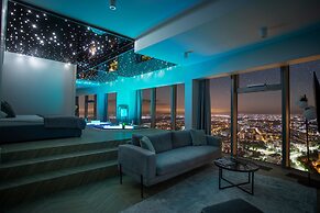 In The Sky - Sky Tower Apartments