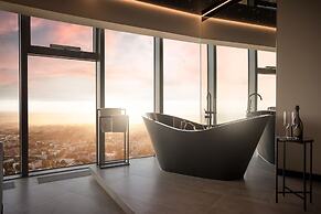 In The Sky - Sky Tower Apartments